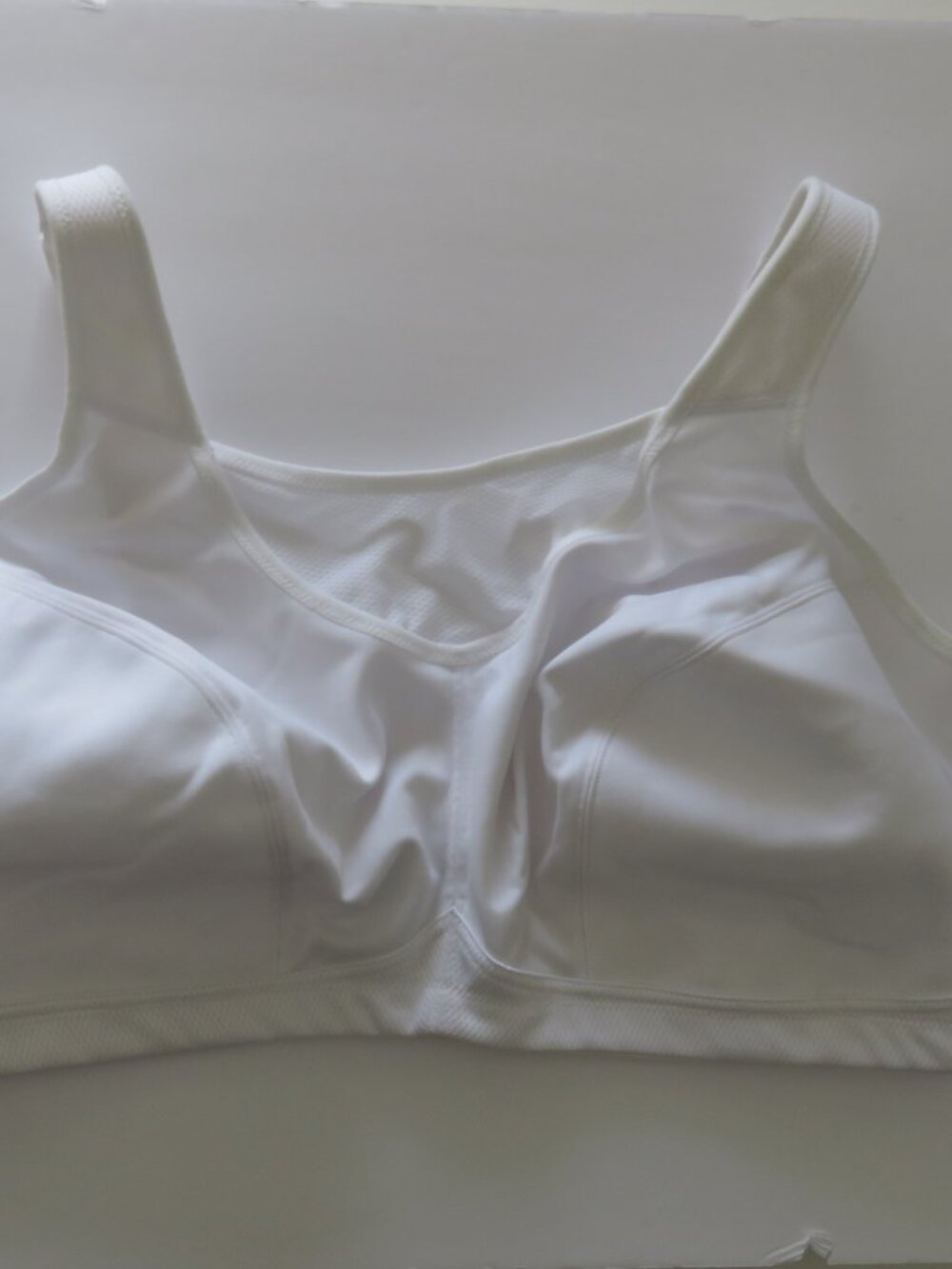 (#138) Glamorise Sports Bra No Bounce-Cami Style 1066 Size 48D